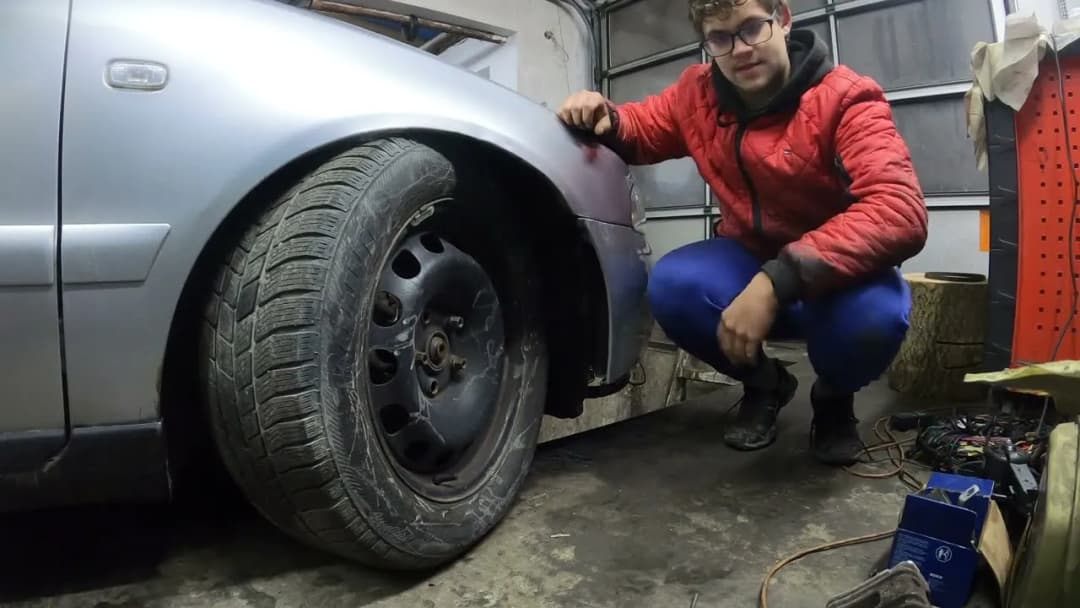 Jak łatwo i bezpiecznie zdjąć zderzak w Audi A4 B5 – krok po kroku