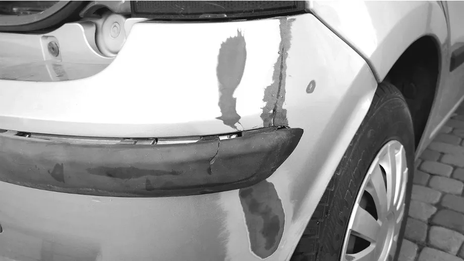 Jak łatwo i bezpiecznie zdjąć zderzak w Peugeot Partner – krok po kroku