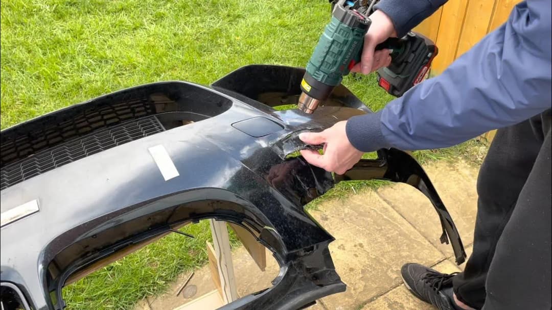 Z jakiego plastiku jest zderzak samochodowy? Poznaj materiały i ich tajemnice