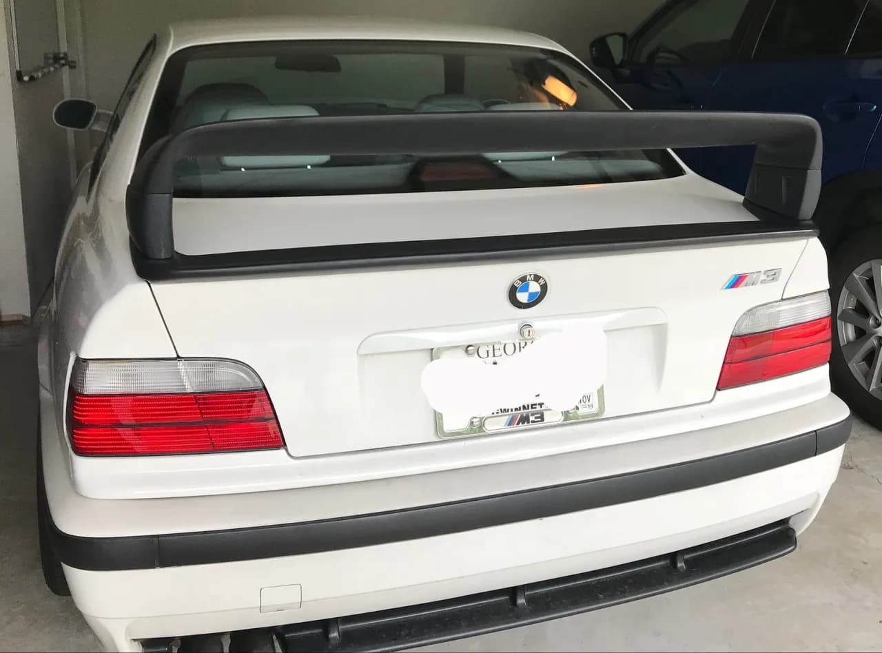 BMW E36 LTW spoiler – wszystko, co musisz wiedzieć przed zakupem i montażem