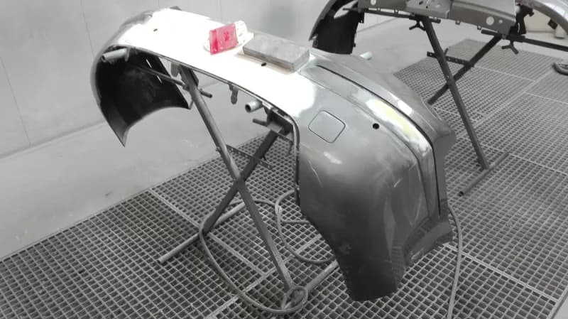 Ile lakieru na zderzak? Sprawdź, jak uniknąć błędów i oszczędzić materiał