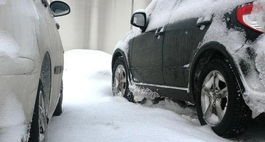 Gdzie montować lepsze opony – przód czy tył dla bezpieczeństwa i stabilności