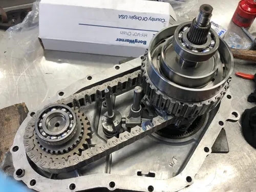 Naprawa dyferencjałów: jak uniknąć kosztownych awarii i wybrać dobry warsztat